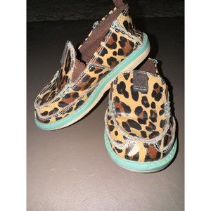 Ariat Natalie cruiser kids slip‎ on cheetah print size 6?
